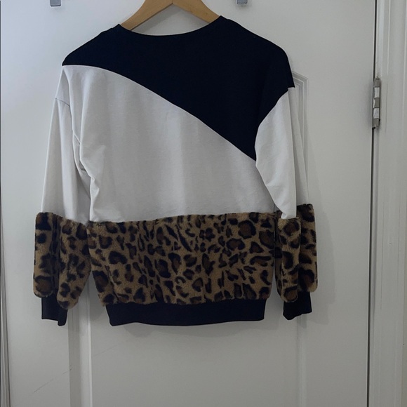 Speechless Black and White Sweater with Leopard Print - Picture 2 of 6